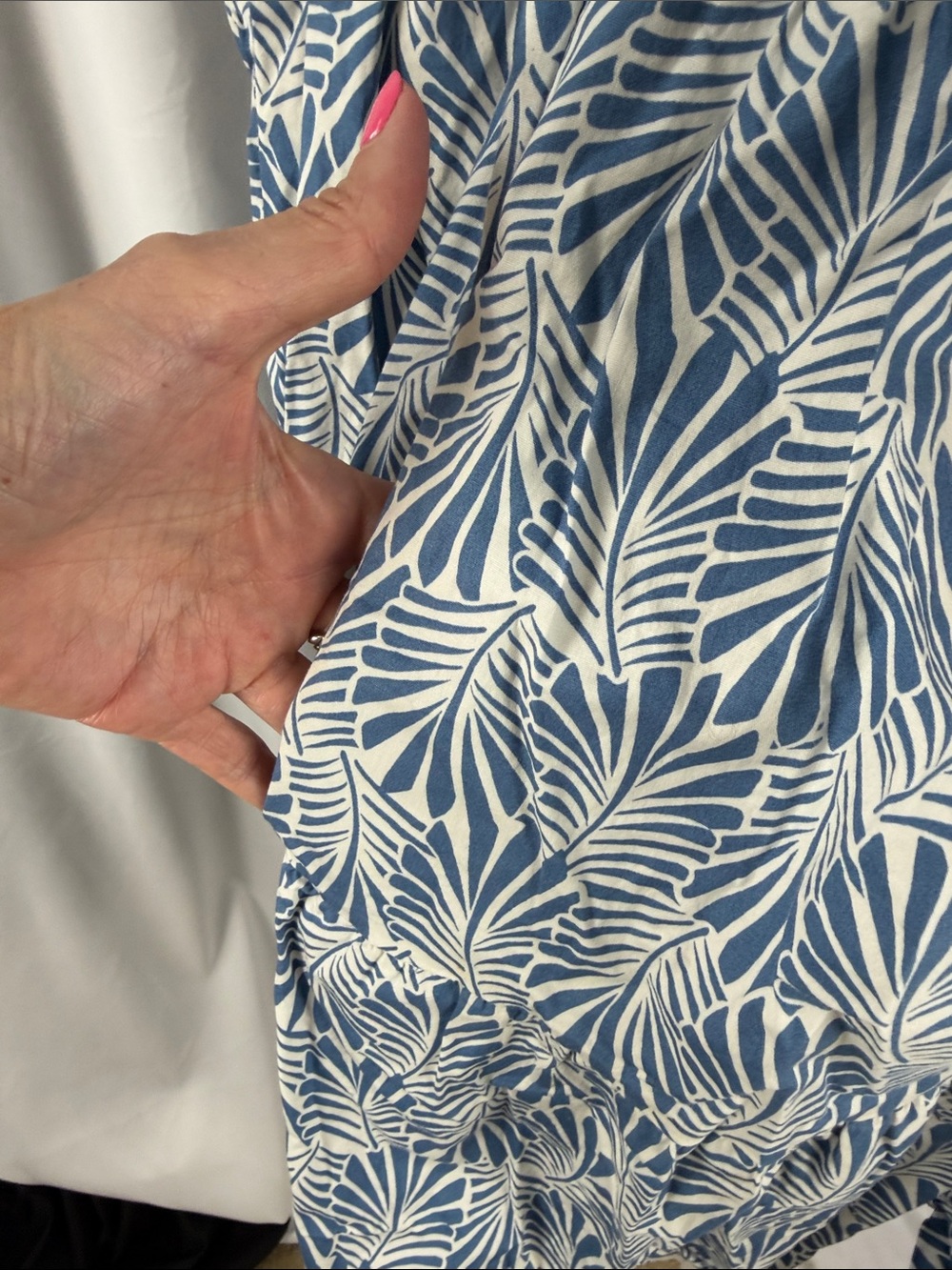 Rachel Zoe Blue and White Leaf-Print Tiered Long-Sleeve Dress - Picture 7 of 11
